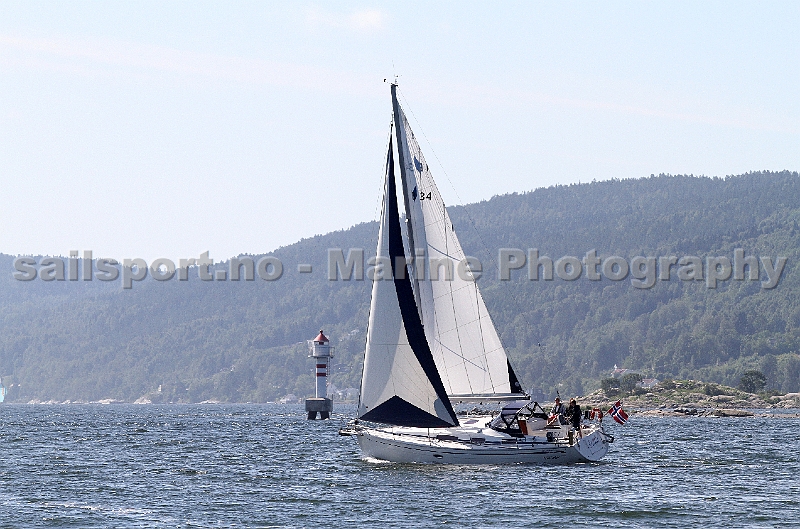 Bavaria 34_3.jpg